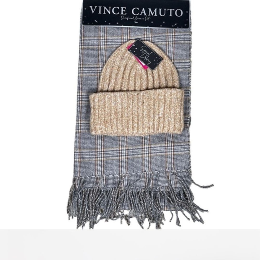 VINCE CAMUTO • HATS AND CAPS